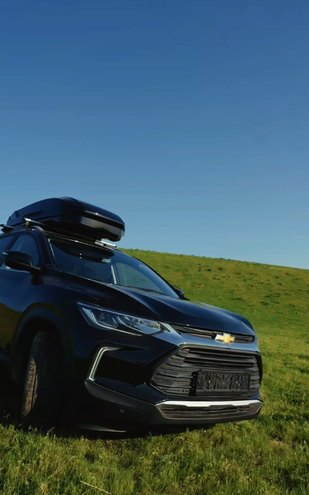 With the Chevrolet Tracker, the road becomes part of your vacation🚘